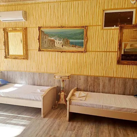 Vip Antique A1 Апартаменти *
